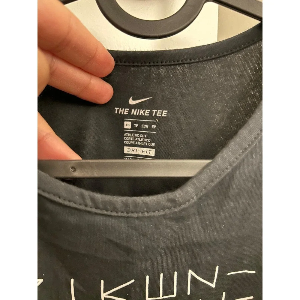 Nike Dri-FIT Graphic Tank Top Womens XS Black‎ Excellent Athletic Cut Sleeveless